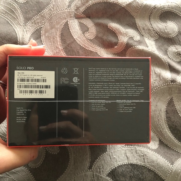 Beats/Pharrell Solo Pro Noise Canceling Headset - Picture 6 of 6